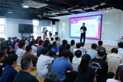 【火蝠電商如何】新人所向，新火相傳——火蝠運(yùn)營(yíng)部新人成長(zhǎng)分享會(huì)